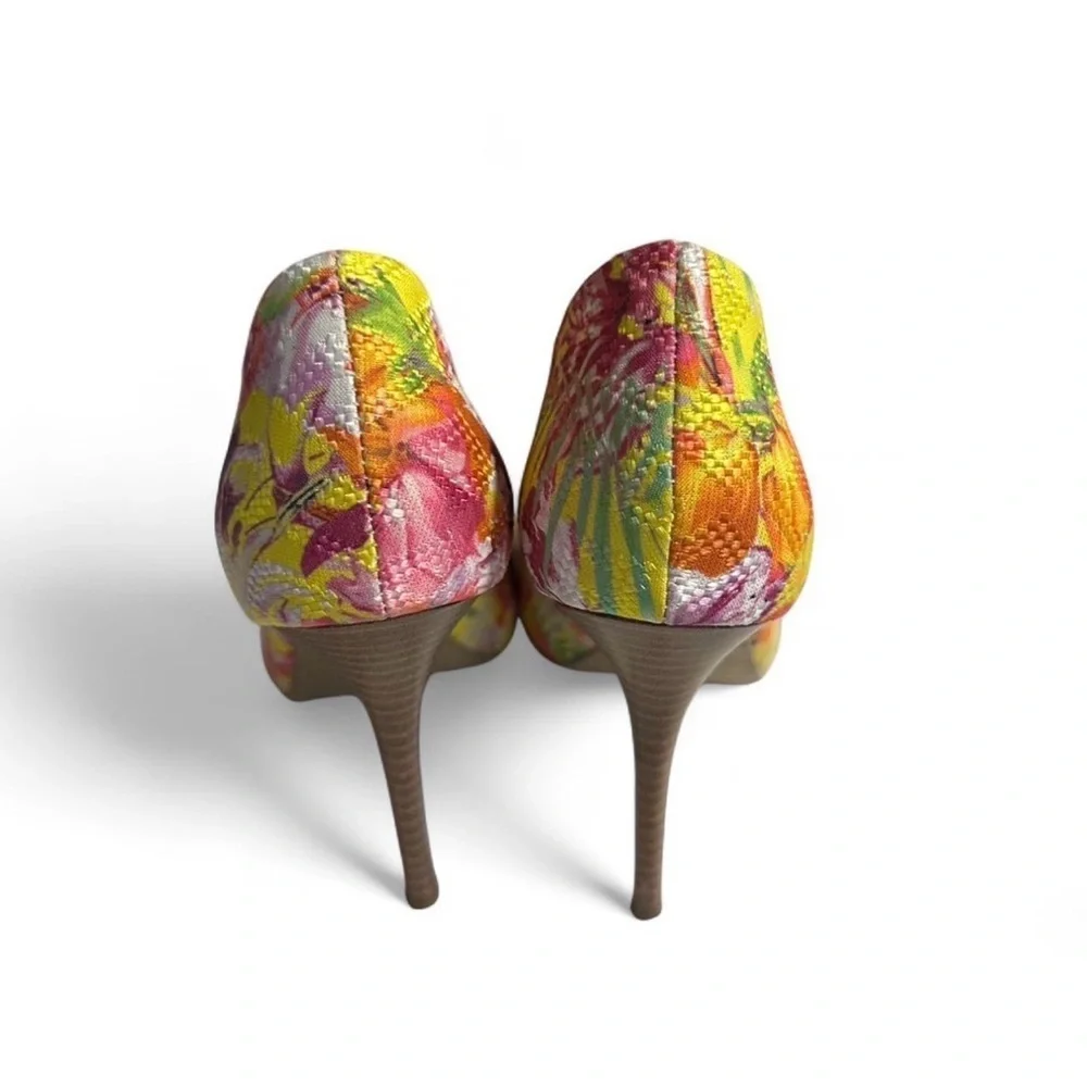 Elegant Multicolor Floral Heels